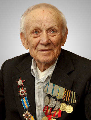 Попов Василий Никифорович.